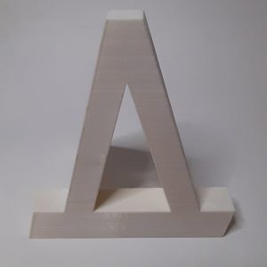 Instalación de impresión 3D de letras grandes | 3D printing installation of large letters | 3д печать инсталляции из больших букв