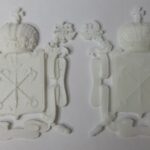 Impresión 3D del escudo de armas. Comparación de la impresión FDM y SLA | 3D printing of the coat of arms. Comparison of FDM and SLA printing | 3д печать герба. Сравнение печати FDM и SLA