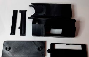Impresión en 3D de la carcasa del aparato. Piezas impresas | 3D printing of the housing of the device. Printed parts